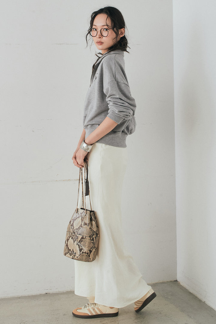 [SET]裏毛ロゴ刺繍ハーフZIPスウェット+刺繍レースデザインサテンスカート(2set)