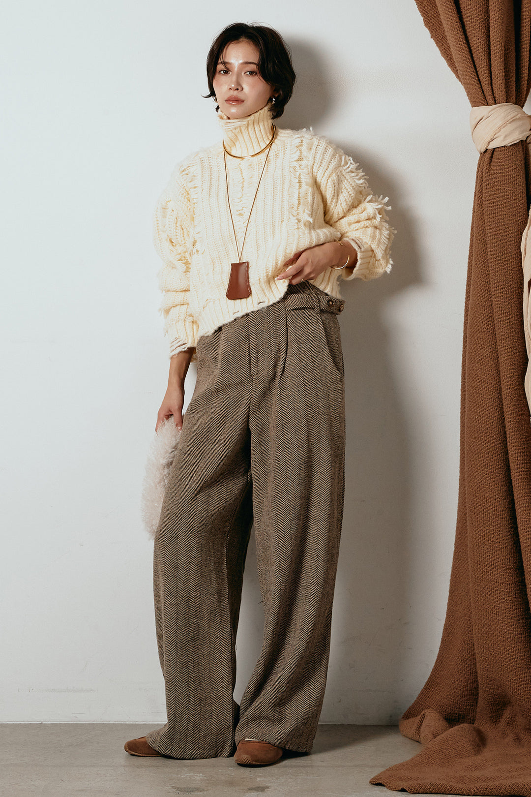 [SET]フリンジタートルショートニット+クラシックヘリンボーンサロペット(2set)