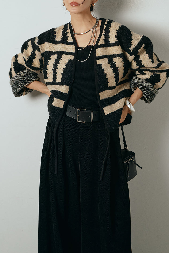 [SET]ノーカラー幾何学模様アウター+ベルトループコーデュロイワイドパンツ(2set)