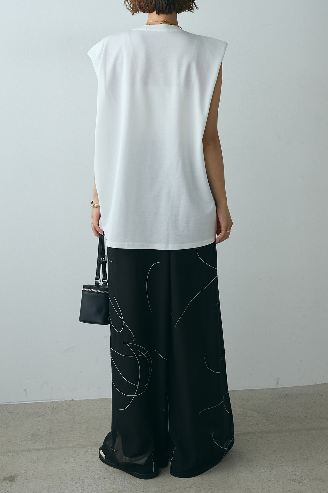 [SET]ノースリーブフロントツイストTシャツ+ニュアンスライン柄ワイドパンツ(2set)
