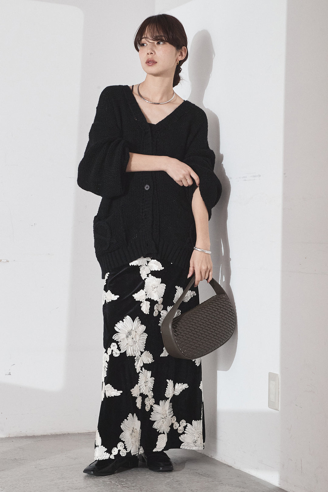 [SET]コード刺繍リラックスニットカーディガン+フラワー刺繍ワイドスカート(2set)