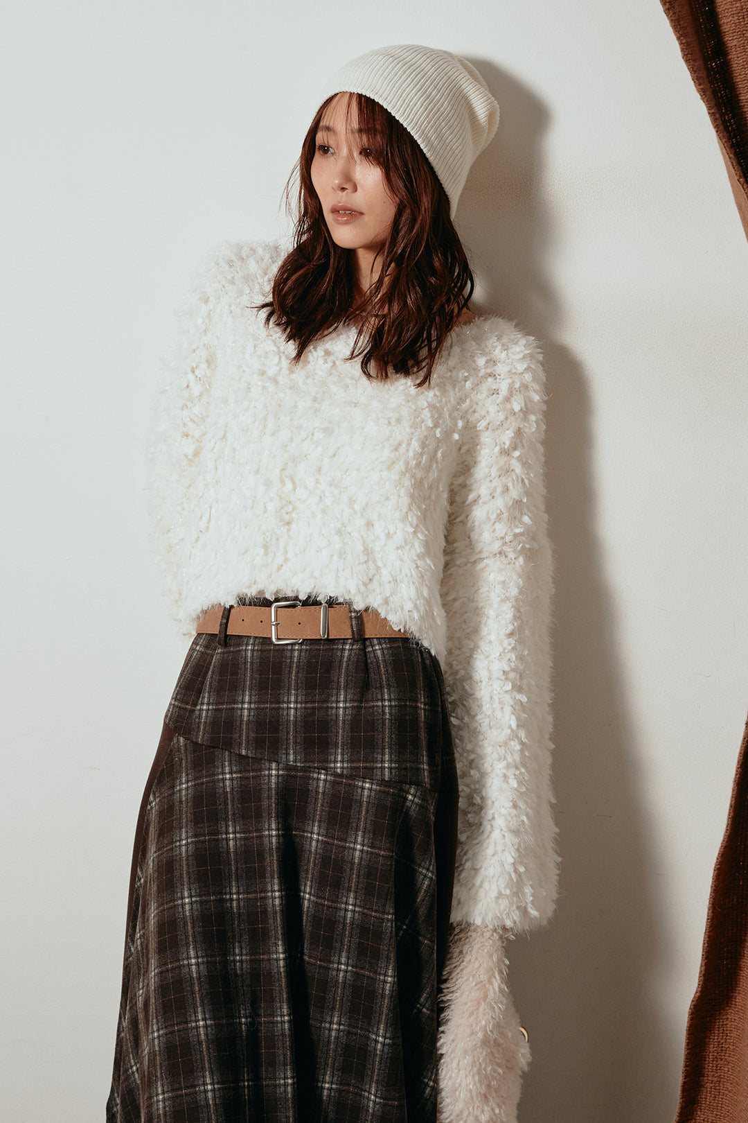 [SET]深Vネックチョウチョヤーンニットトップス+フェイクレザーベルト付き切り替えタータンチェックスカート(2set)