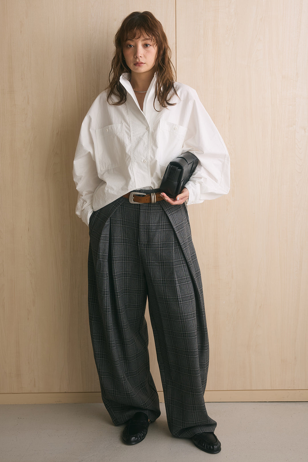 [SET]ワイドシルエットポケット付きシャツ+ブリティッシュチェックバレルパンツ(2set)