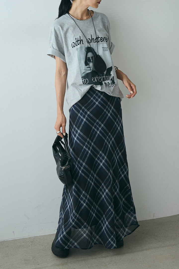 [SET]モノトーンフォトプリントTシャツ+マルチ柄シアースカート(2set)