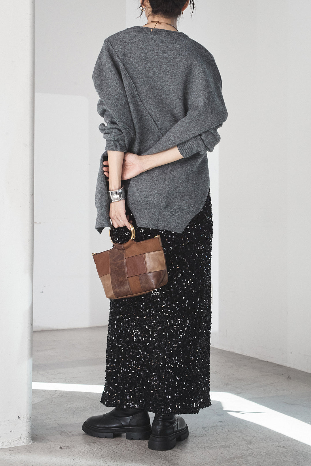 [SET]アシンメトリーデザインニットトップス+スパンコールニットワイドスカート(2set)