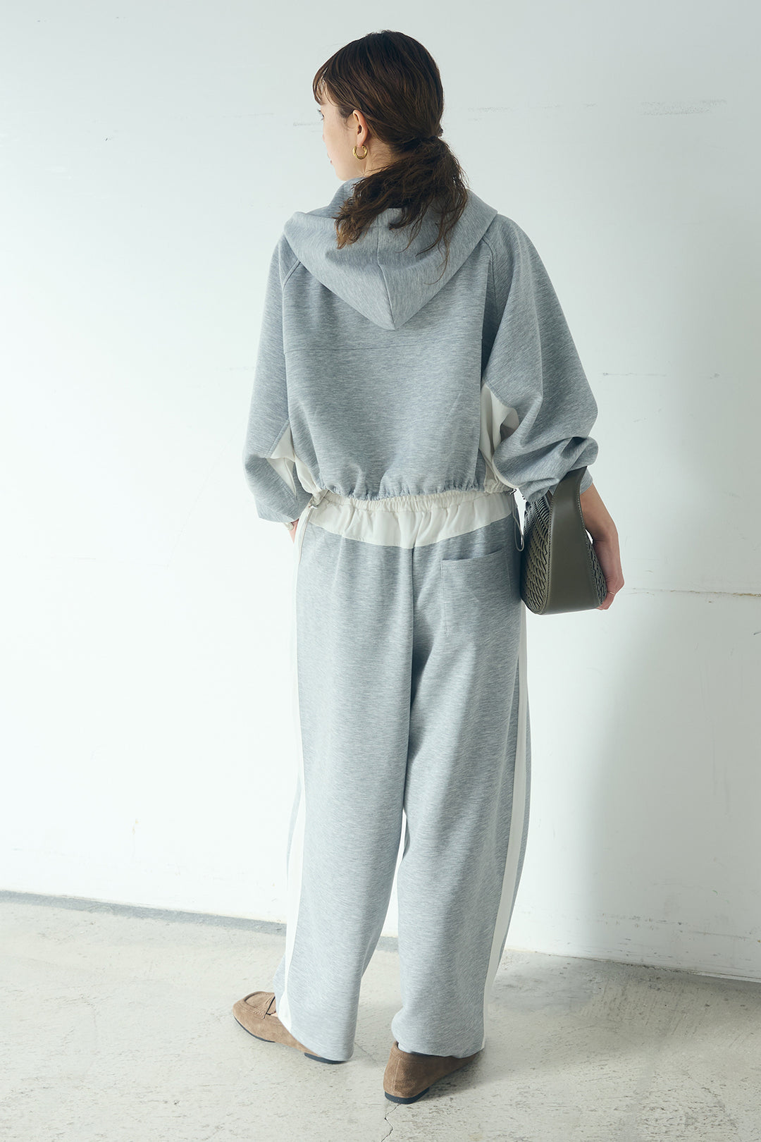 [SET]ドルマンショートフーディー+異素材切り替えスウェットパンツ(2set)
