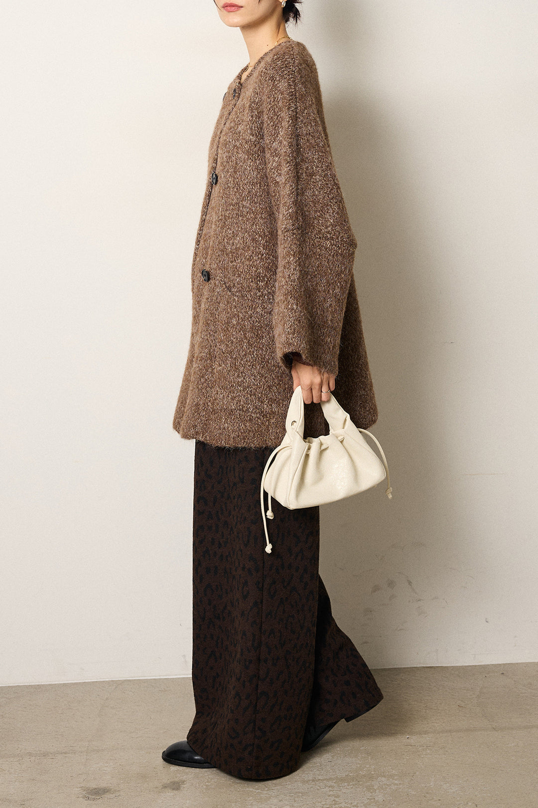 [SET]アシンメトリーボタンニットカーディガン+レオパードジャガードニットパンツ(2set)