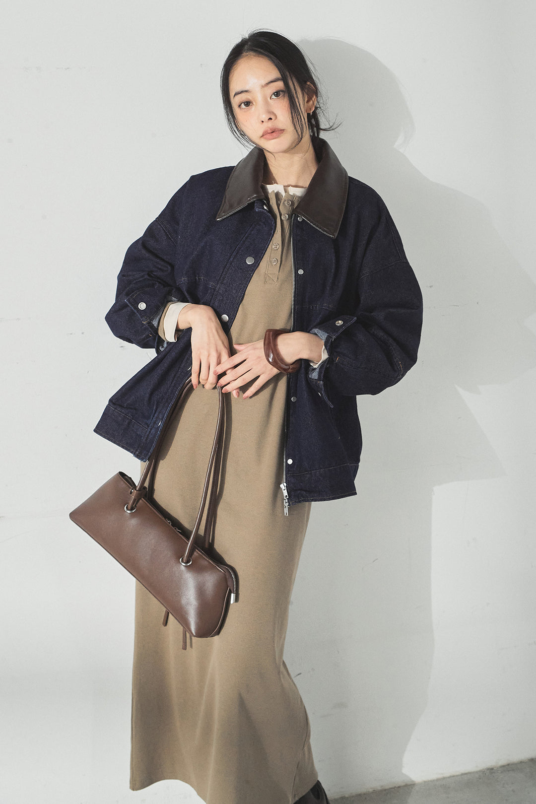 [SET]加工デニムレザー襟付きデニムブルゾン+カットリブレイヤードヘンリーネックワンピース(2set)