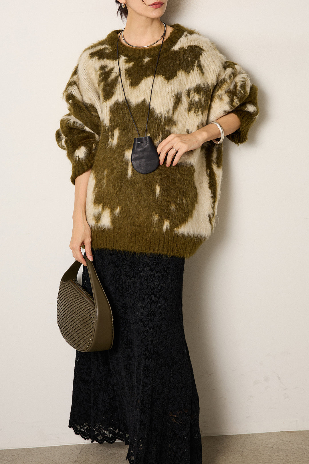 [SET]モヘアタッチマーブルニット+花柄刺繍ベロアフレアスカート(2set)