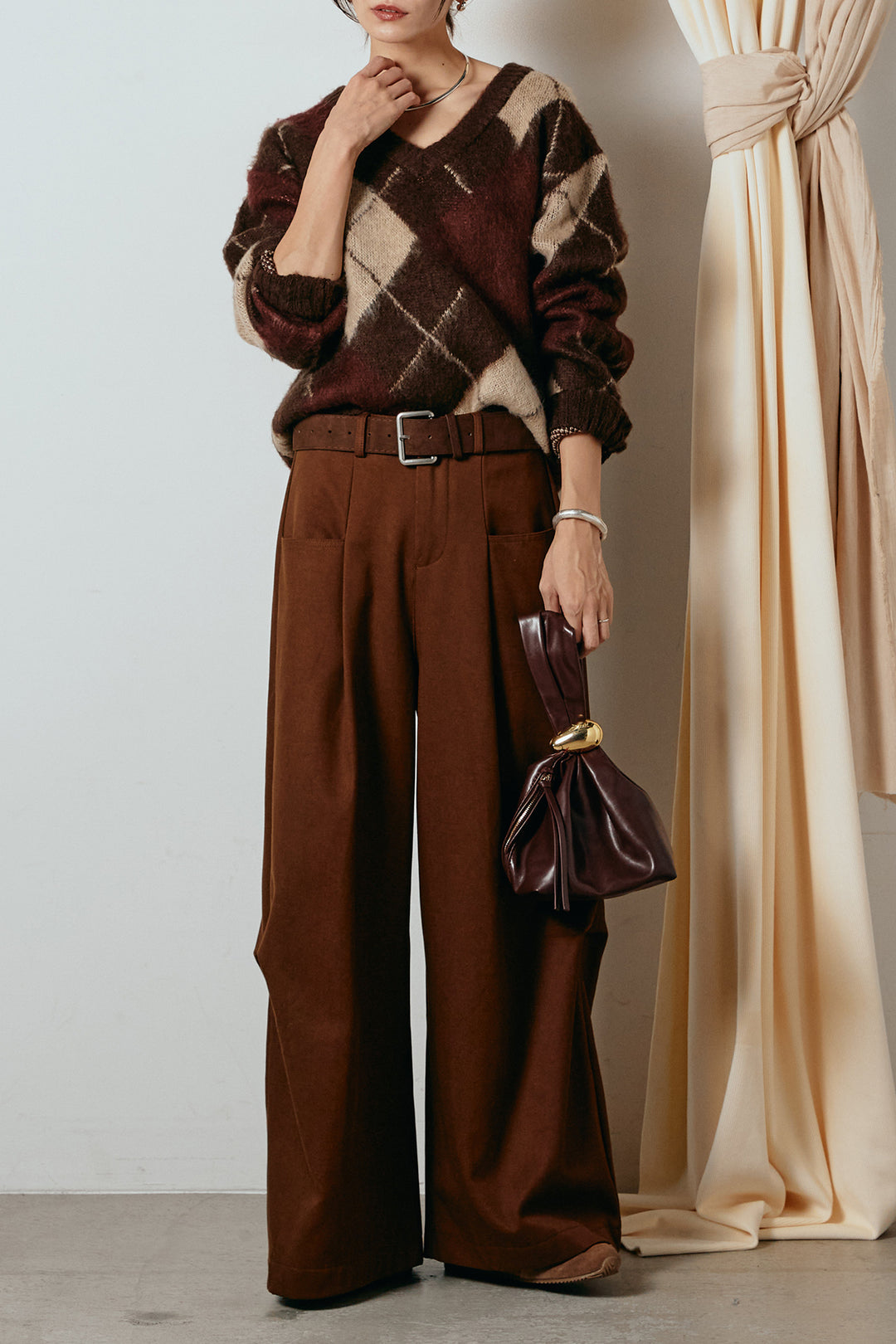 [SET]アクリルモヘアアーガイルVネックプルオーバー+太ベルト付きタックデザインワイドパンツ(2set)