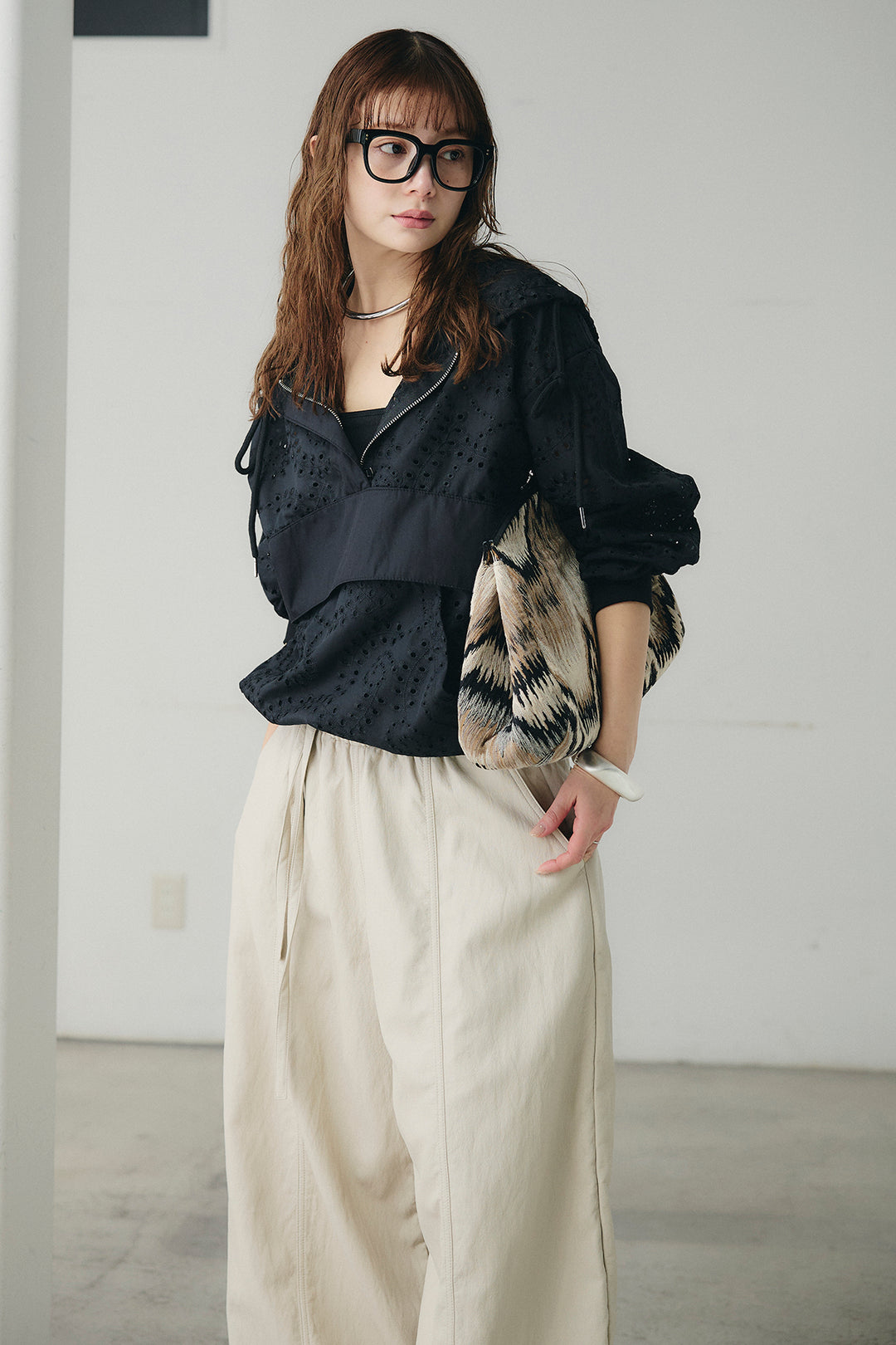 [SET]レースハーフジップアップフーディー+フェイクレザーカーブワイドパンツ(2set)