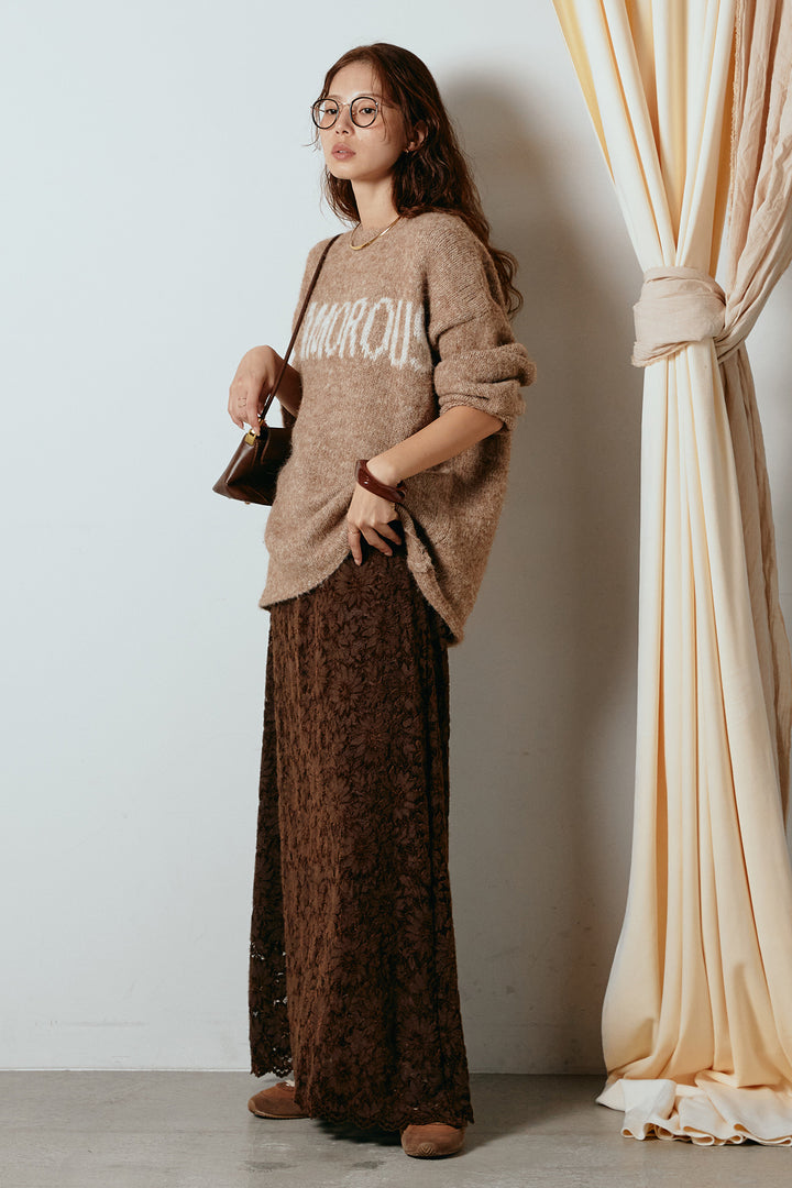 [SET]フロントロゴデザインニットトップス+花柄刺繍ベロアフレアスカート(2set)