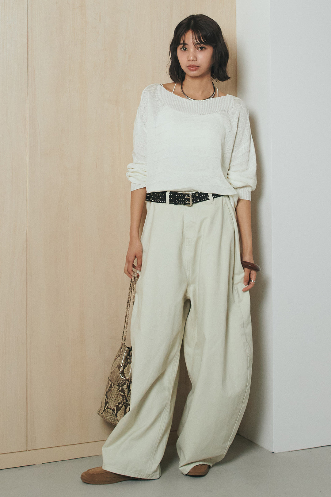 [SET]麻混リラックスニットトップス+ベルト付きカラーデニムパンツ(2set)