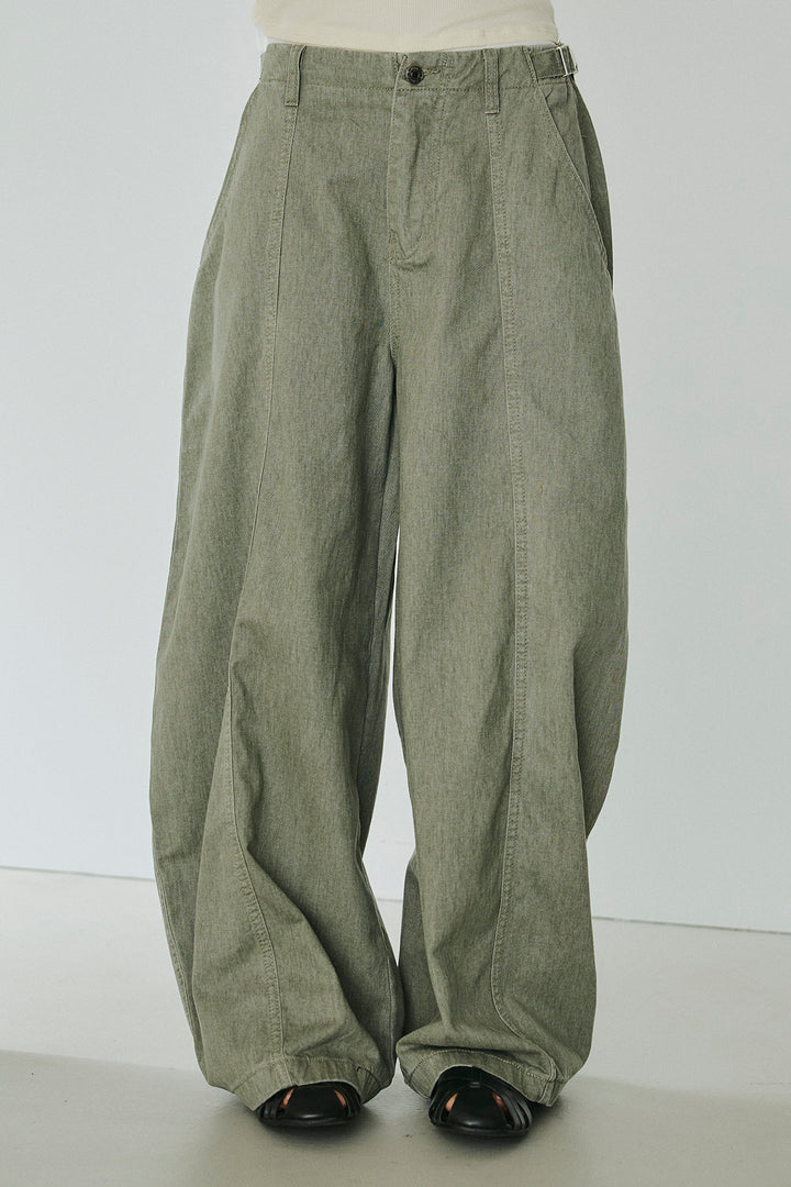 サイドベルトカーブワイドパンツ