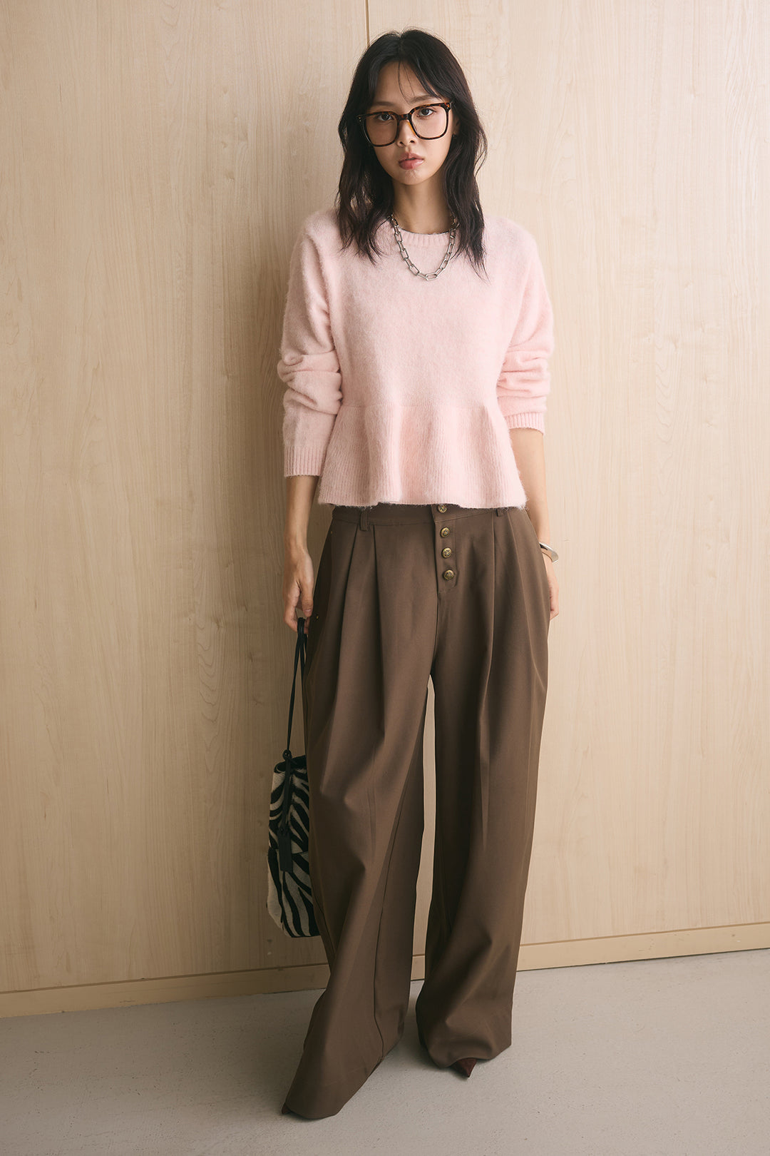 [SET]モヘアぺプラムクルーネックプルオーバー+ファイブボタンツータックワイドパンツ(2set)