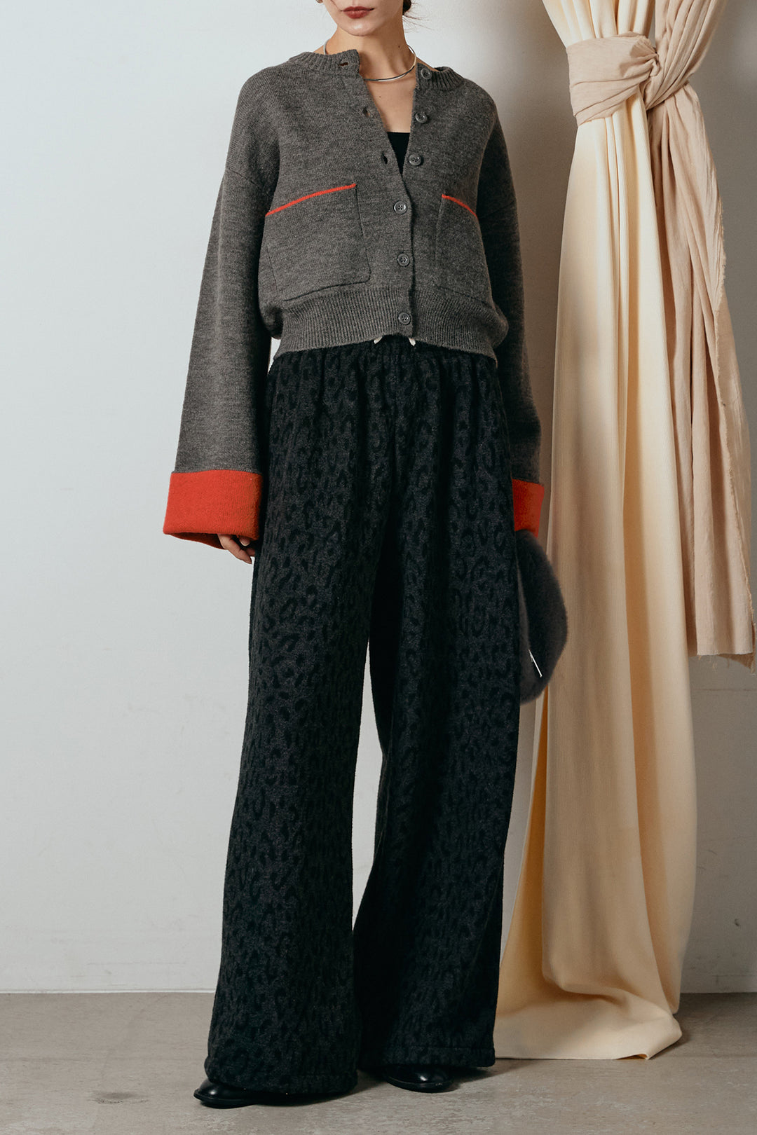 [SET]アルパカタッチダブルフェイスカーディガン+レオパードジャガードニットパンツ(2set)