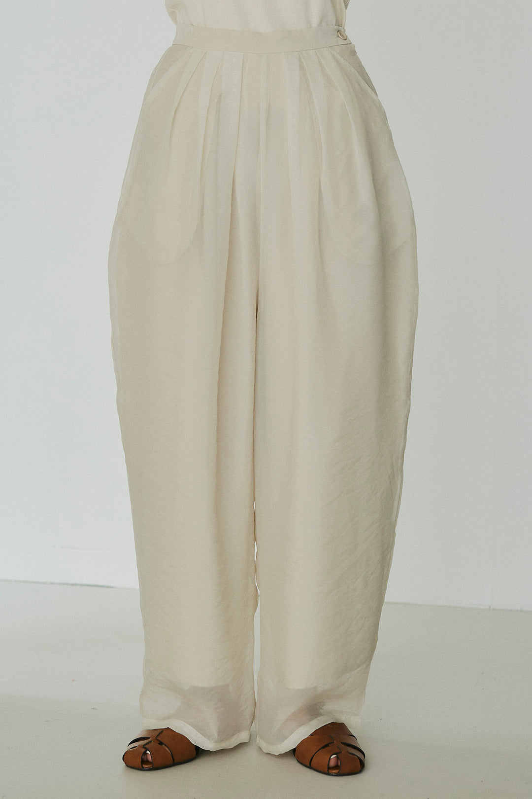 [SET]天竺ナイロンドッキングビスチェ風トップス+オーガンジータックパンツ(2set)