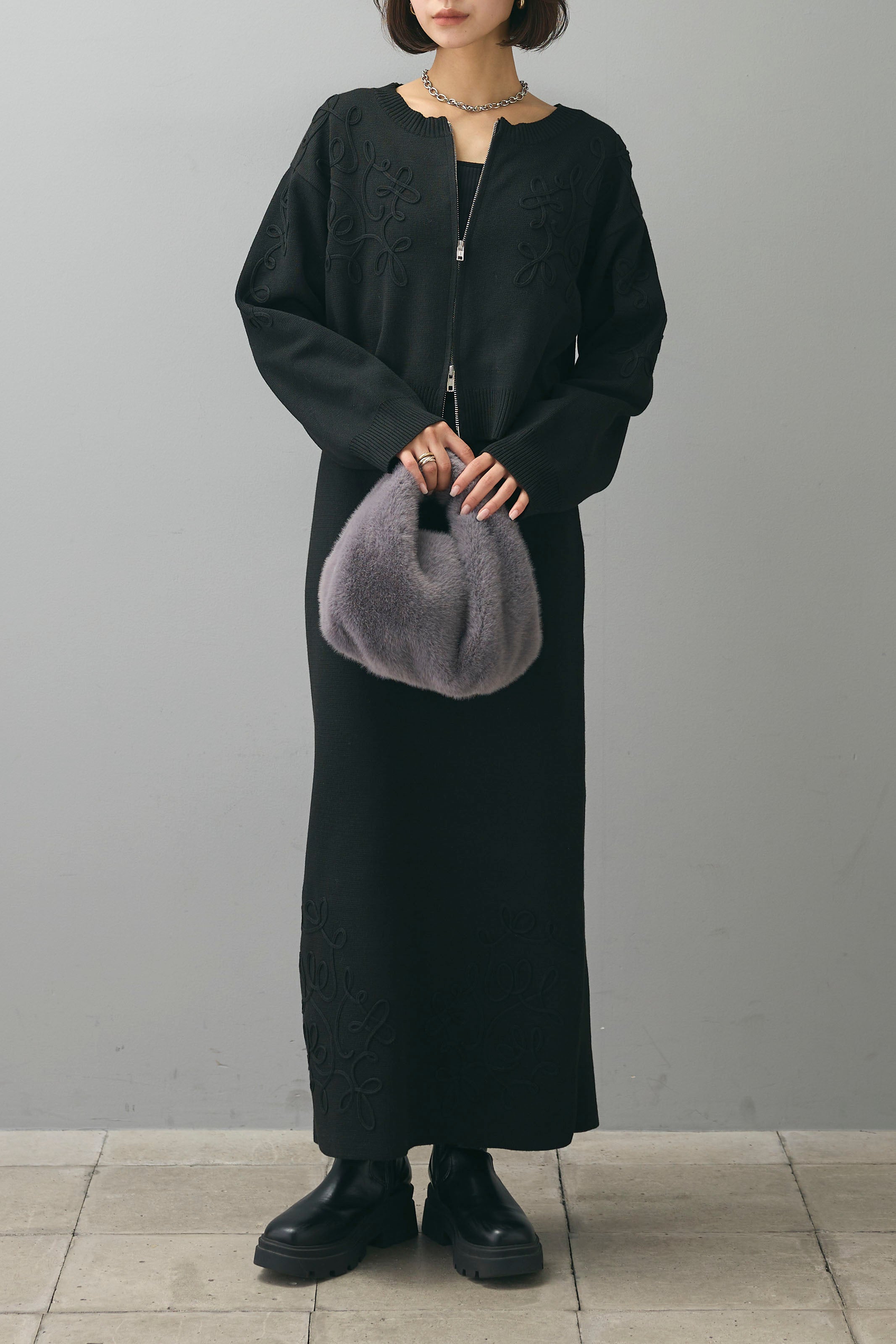 ロージー　刺繍カーディガン　黒　新品タグ付 SALE！ROSIEE ロージー 刺繍レースカーディガン R051241