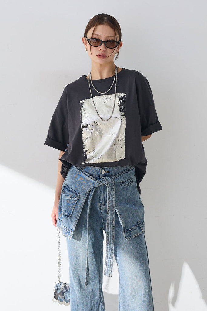 [SET]箔プリントBIGTシャツ+レイヤードデニム裾フレアパンツ(2set) SET]箔プリントBIGTシャツ+レイヤードデニム裾フレアパンツ(2set