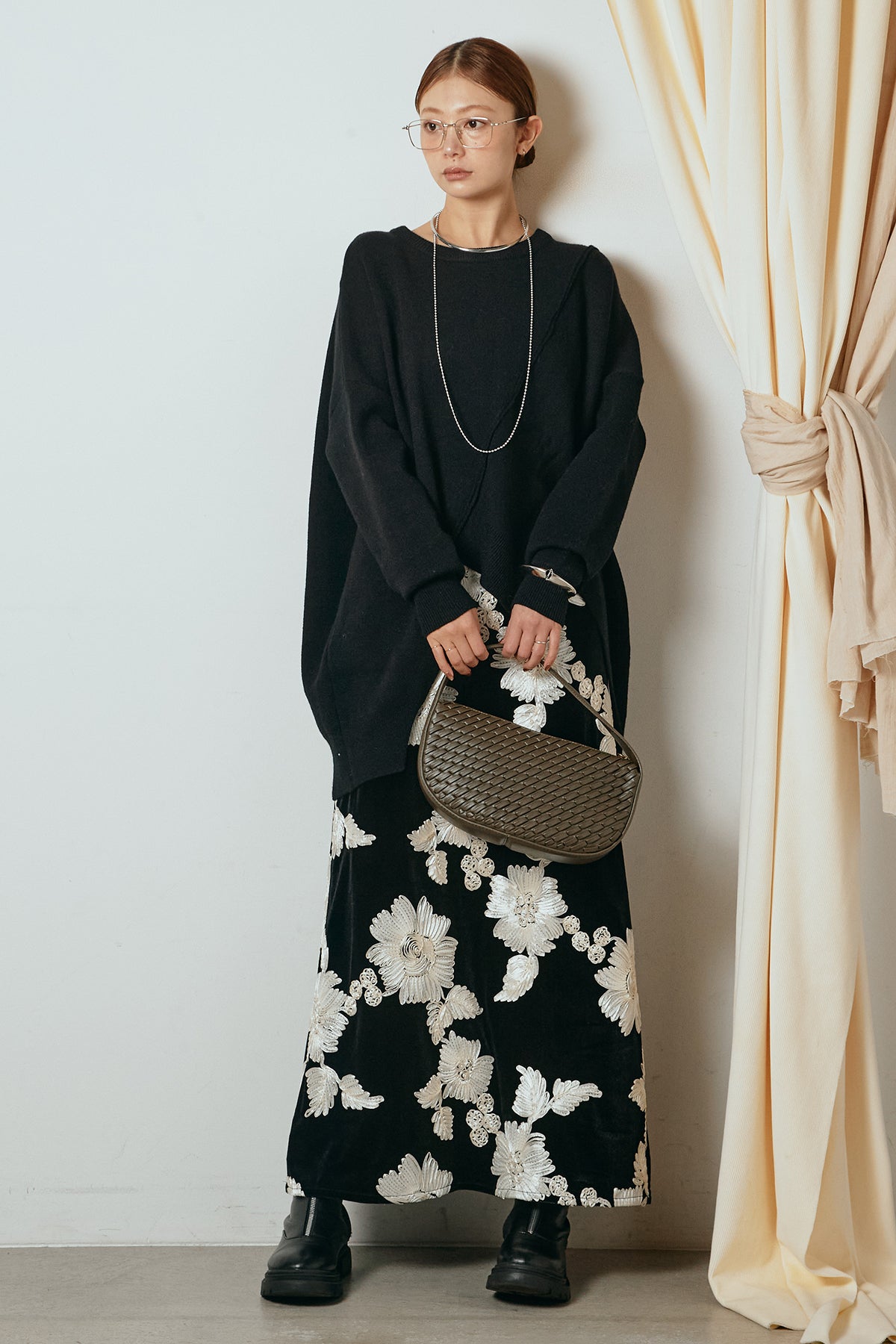 SET]アシンメトリーデザインニットトップス+フラワー刺繍ワイド