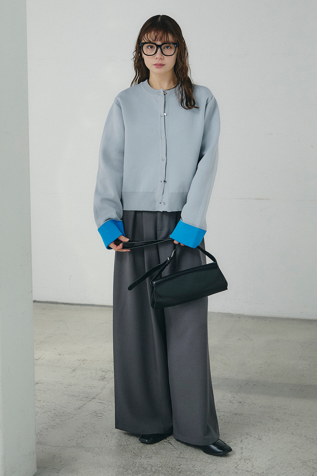 [SET]リバーシブル配色ニットカーディガン+ベルト付きツータックワイドパンツ(2set)