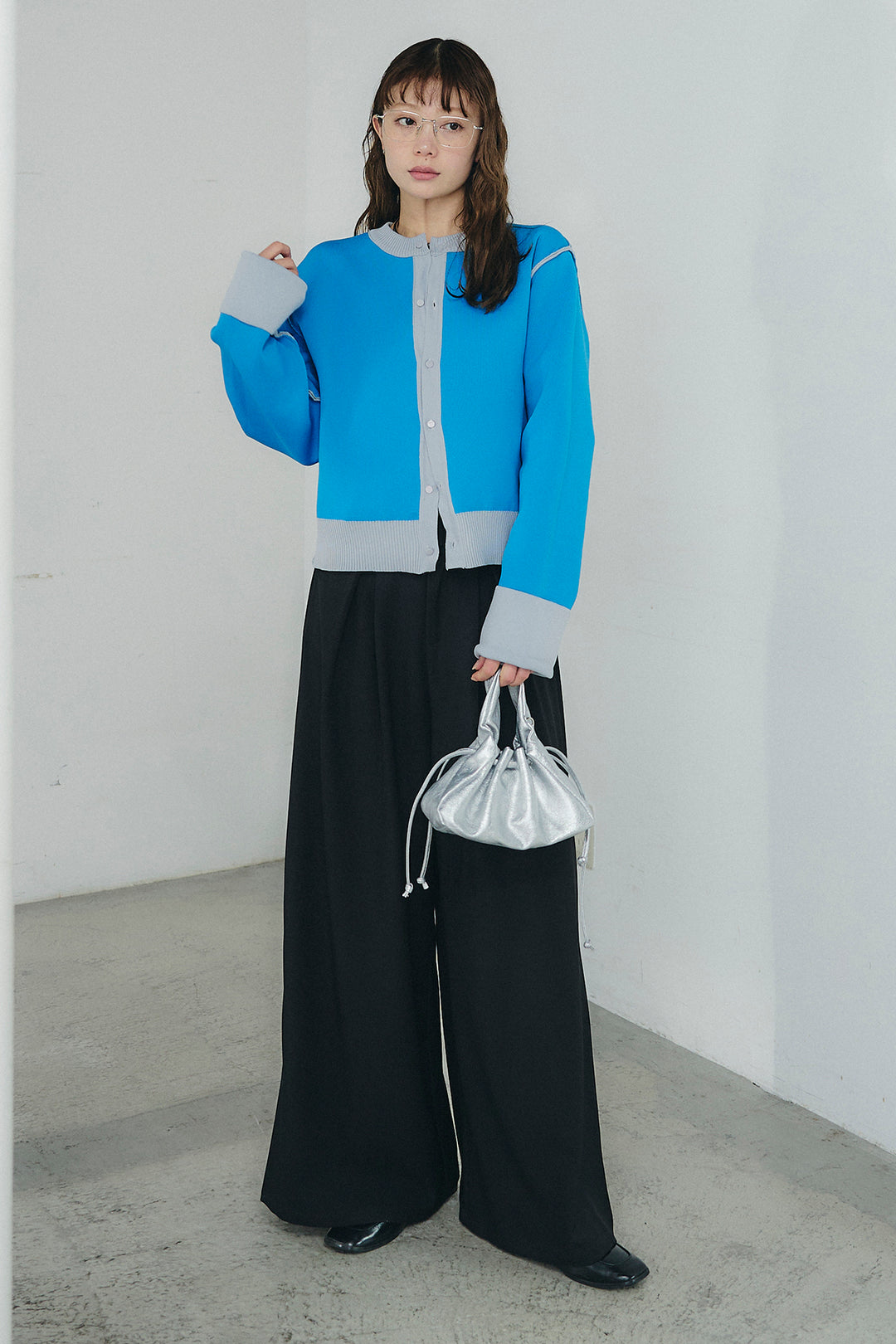 [SET]リバーシブル配色ニットカーディガン+ベルト付きツータックワイドパンツ(2set)