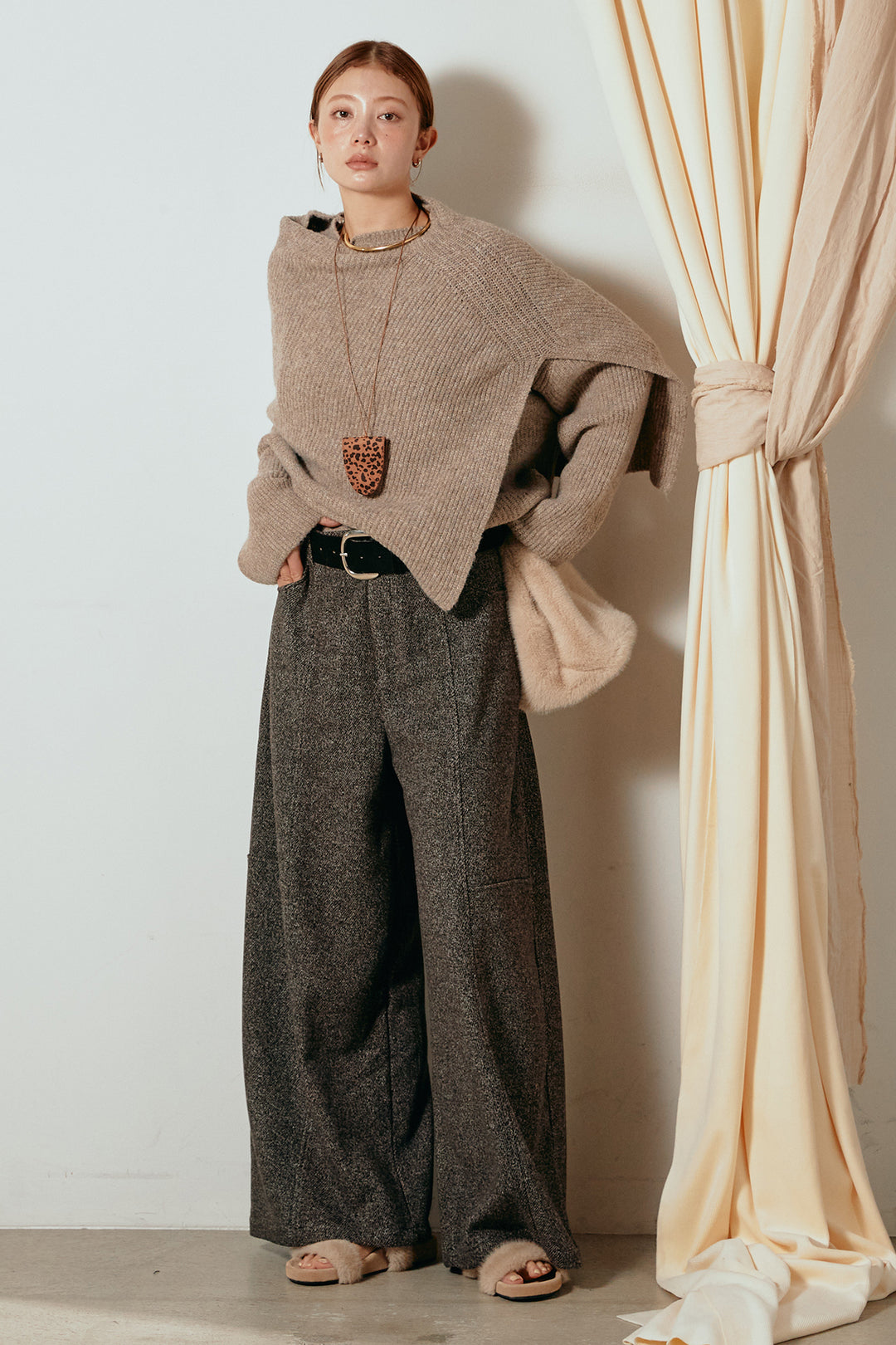 [SET]ケープデザインリブニットトップス+太ベルト付きツイードワイドパンツ(2set)