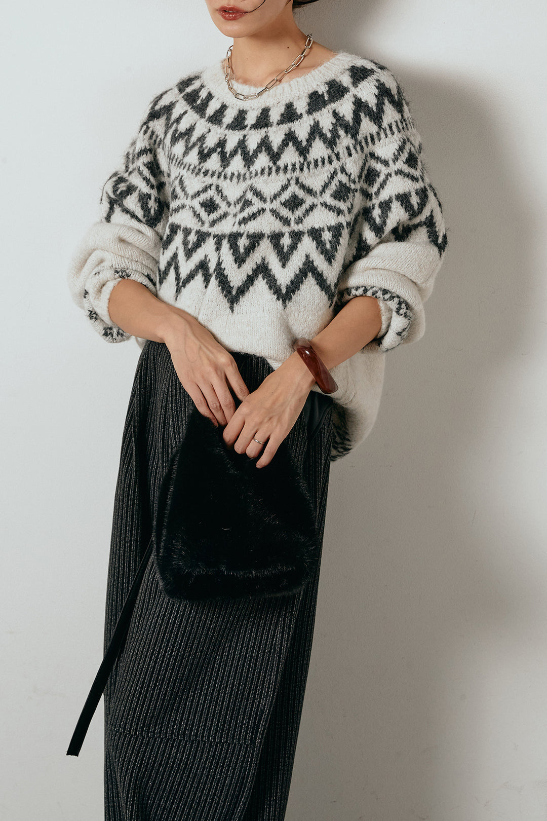 [SET]ノルディック柄Uネックプルオーバー+レザーライク配色ストライプパンツ(2set)