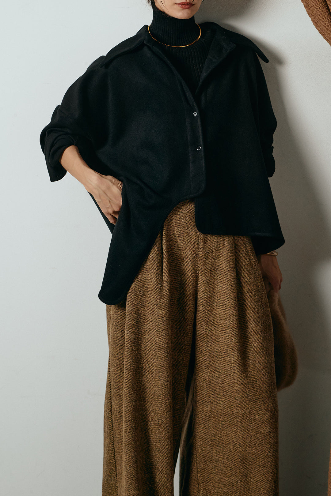 [SET]裾アシンメトリーデザインシャツ+タックツイードワイドパンツ+リブニットシームレスタートルプルオーバー(3set)