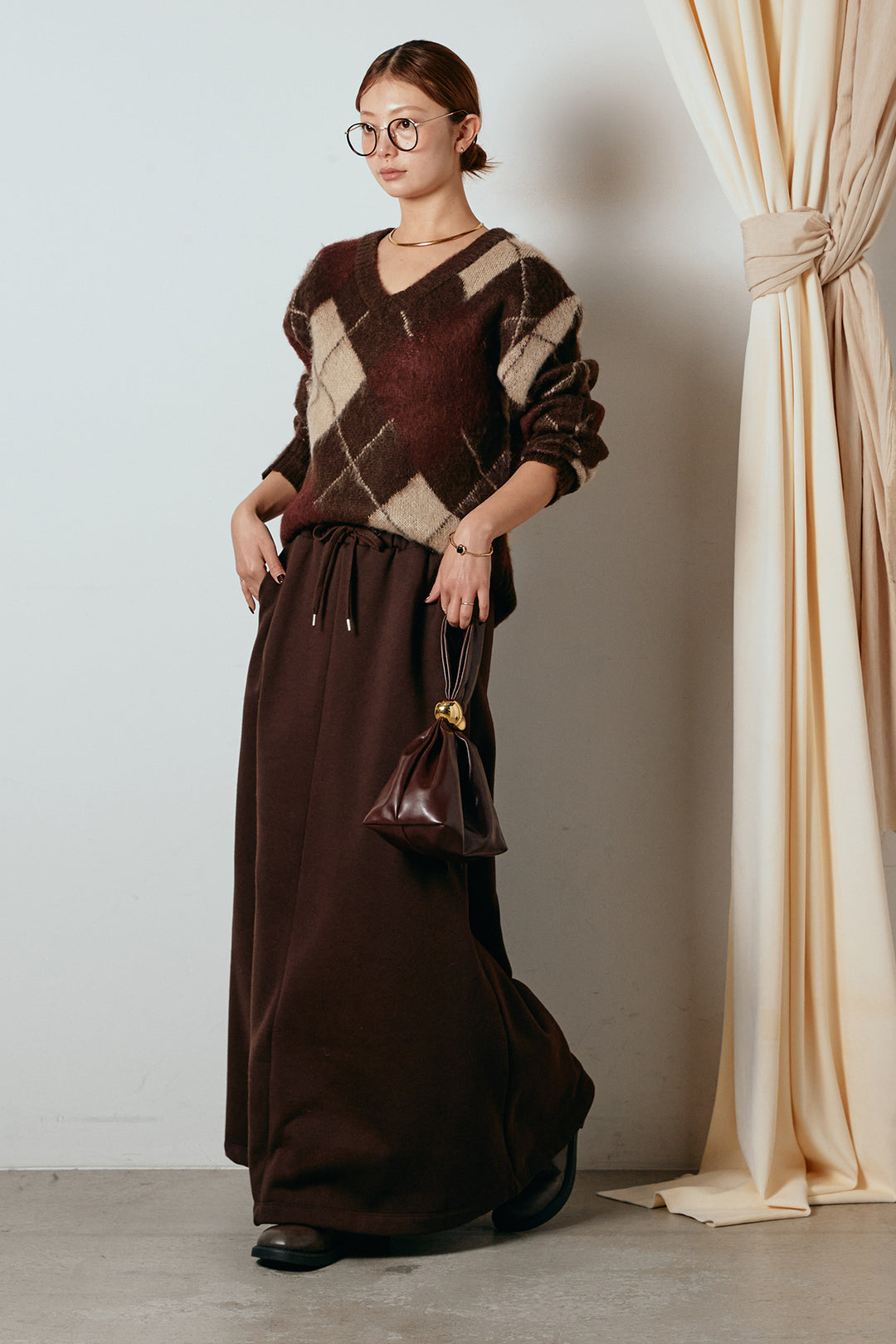 [SET]アクリルモヘアアーガイルVネックプルオーバー+裏起毛スウェットロングマキシスカート(2set)