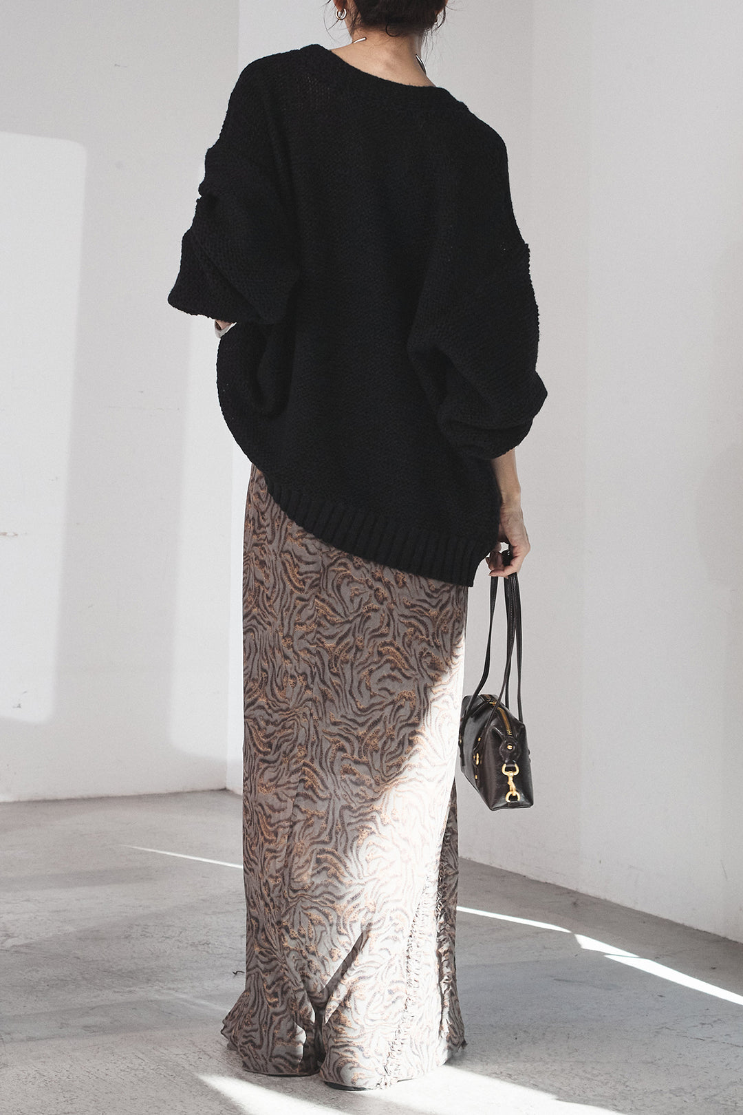 [SET]コード刺繍リラックスニットカーディガン+抽象柄ロングスカート(2set)