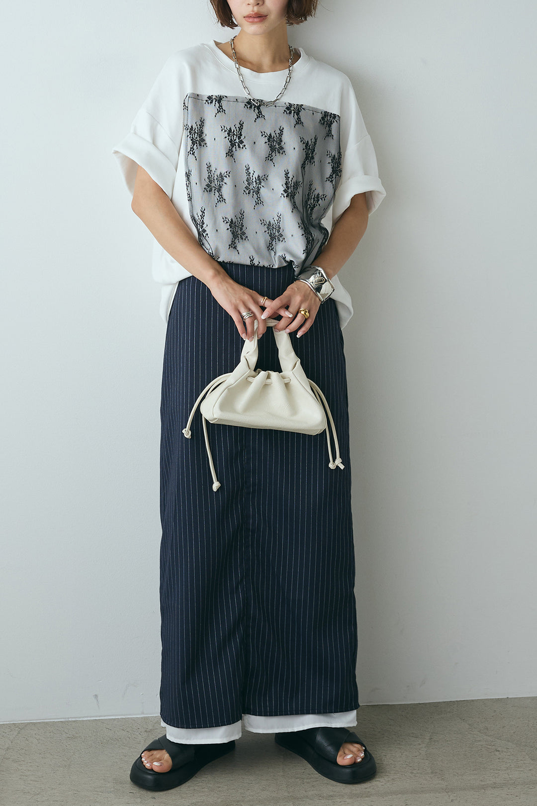 [SET]スクエアレース刺繍Tシャツ+ストライプストレートスカート(2set)