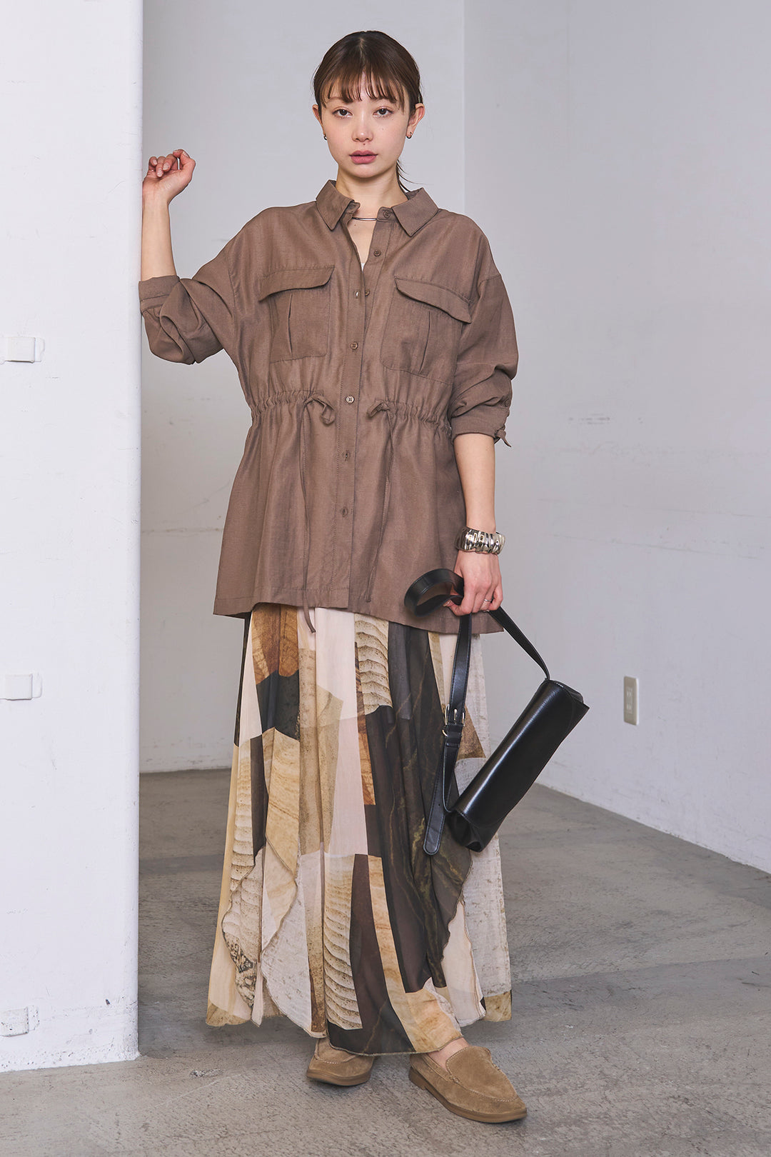 [SET]リネンブレンドシアーサファリシャツ+アートペイント柄スカート(2set)