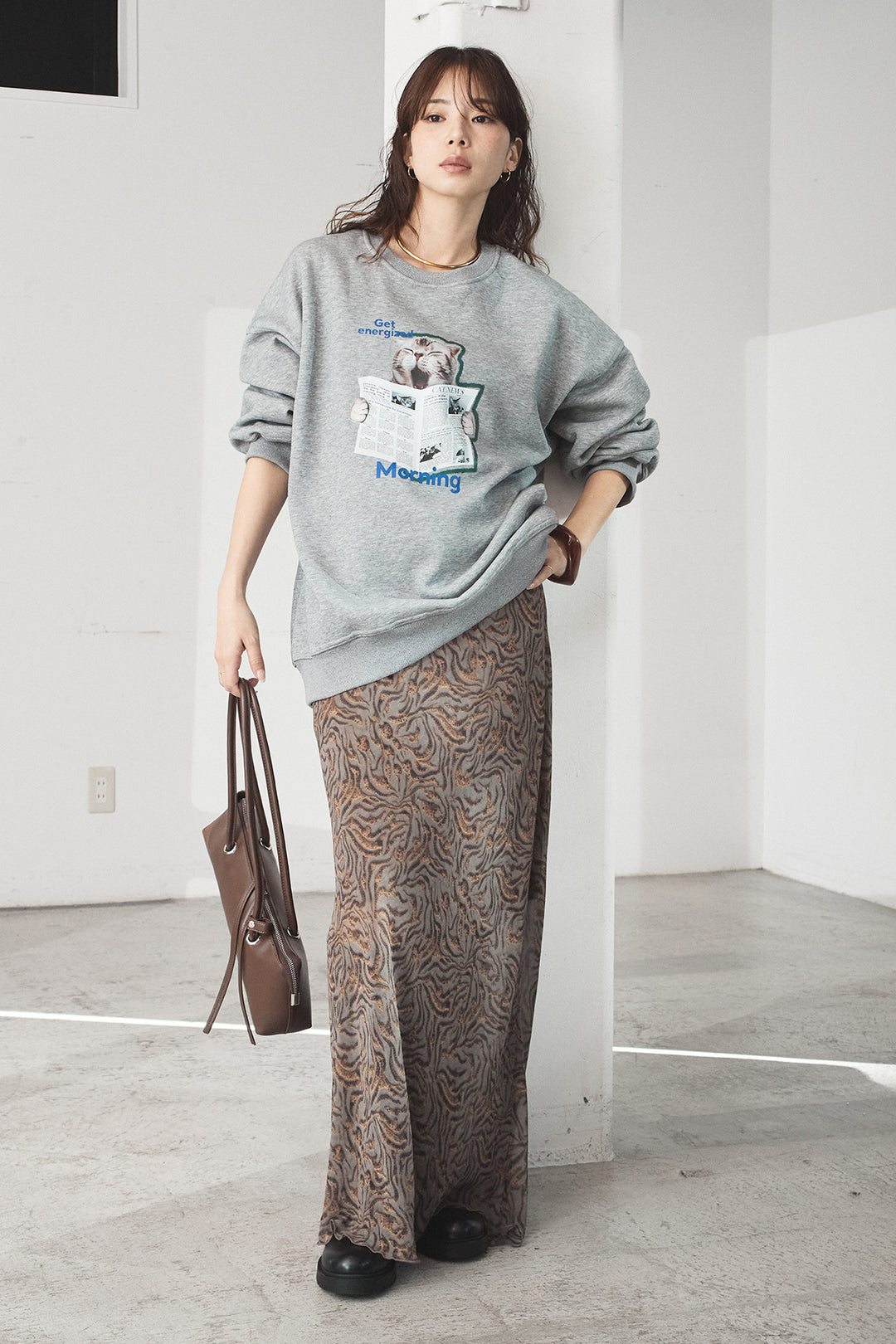 [SET]裏起毛モーニングキャットプリントスウェット+抽象柄ロングスカート(2set)