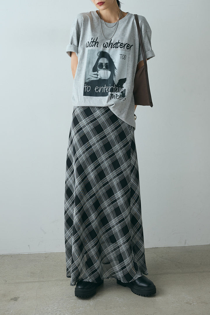 [SET]モノトーンフォトプリントTシャツ+マルチ柄シアースカート(2set)