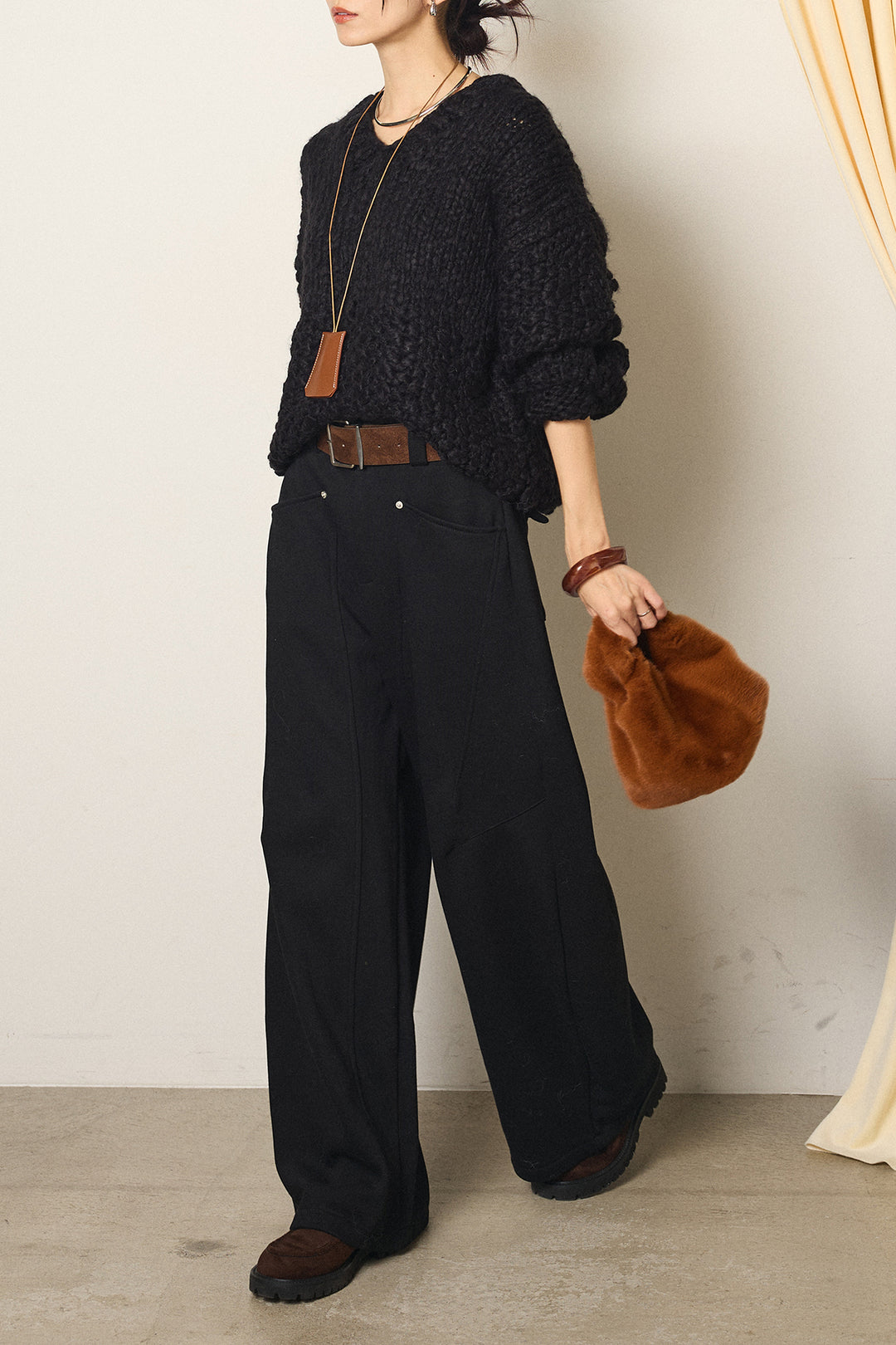 [SET]Vネックハンド編みニットトップス+太ベルト付きスウェットワイドカーブパンツ(2set)
