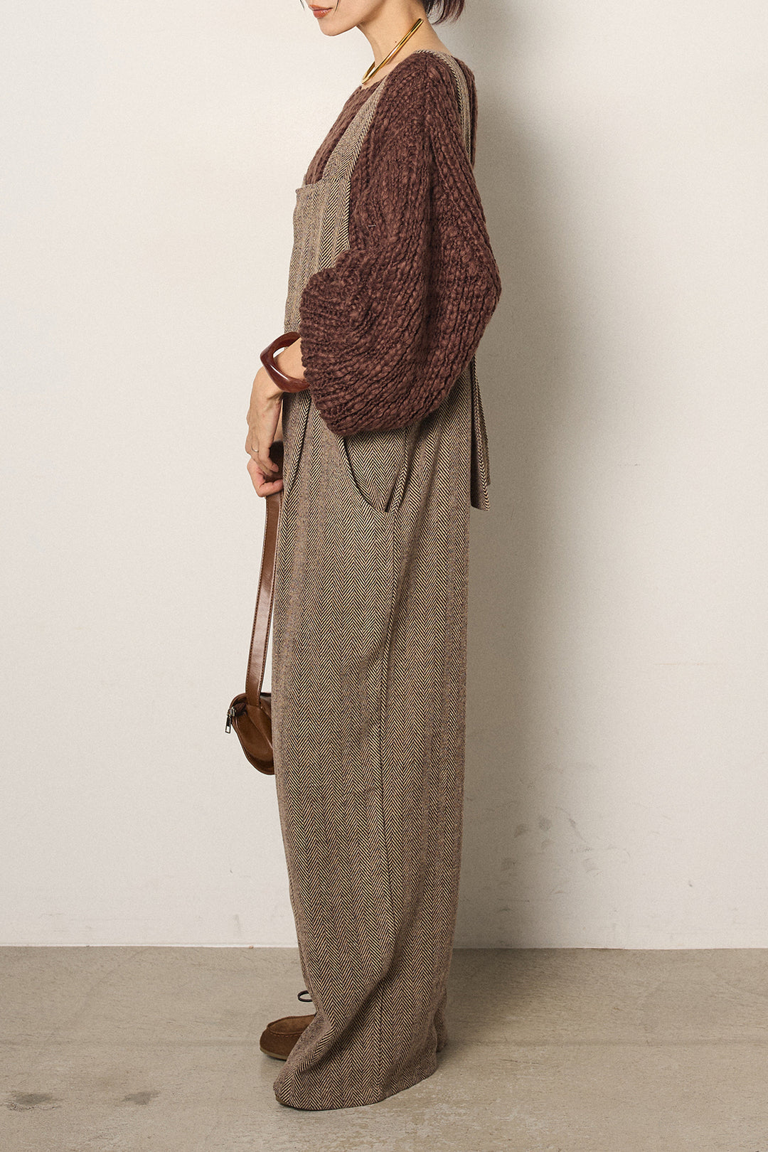 [SET]チャンキースラブニットクロップドプルオーバー+クラシックヘリンボーンサロペット(2set)