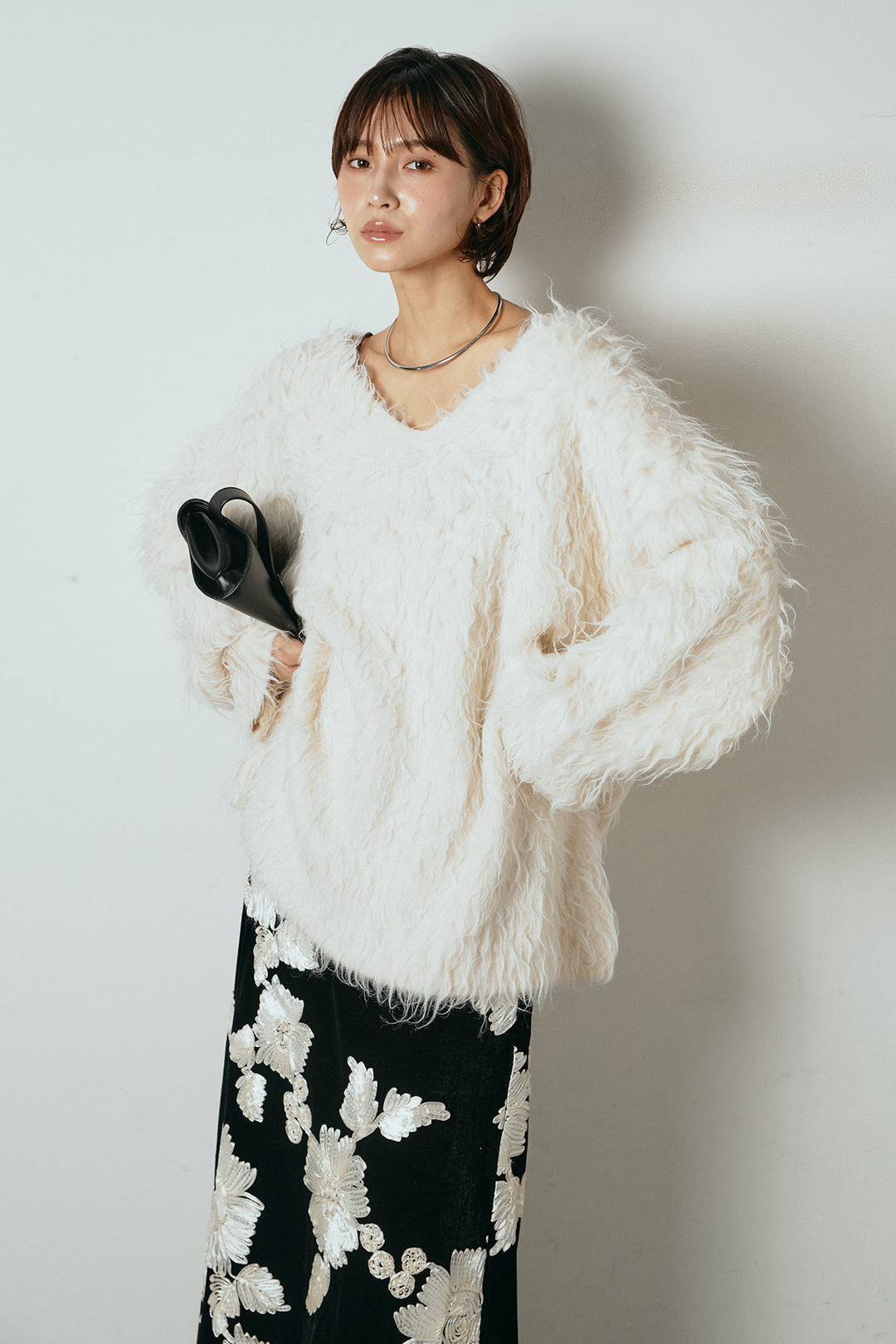 [SET]深Vネックシャギーニットトップス+フラワー刺繍ワイドスカート(2set)