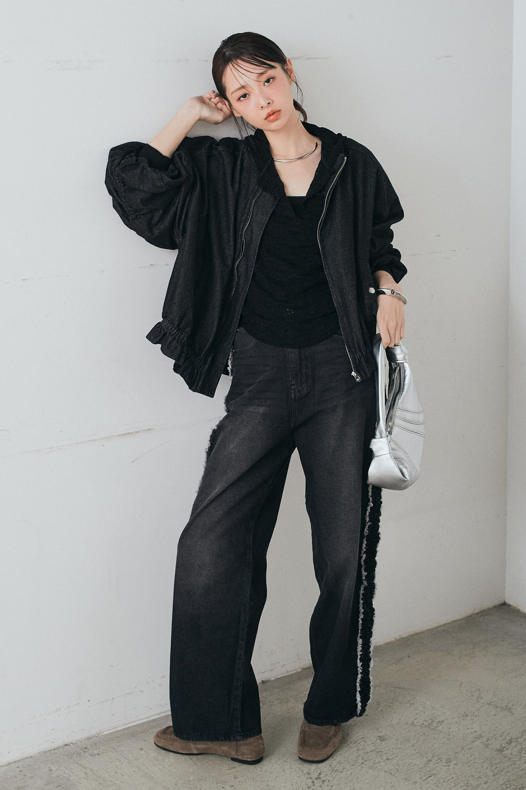 [SET]袖シャーリング裾フリルデニムブルゾン+デニムサイドフリルパンツ(2set)