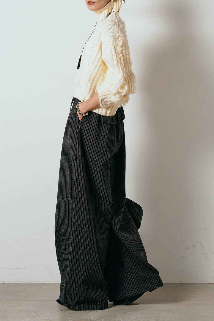 [SET]フリンジタートルショートニット+レザーライク配色ストライプパンツ(2set)