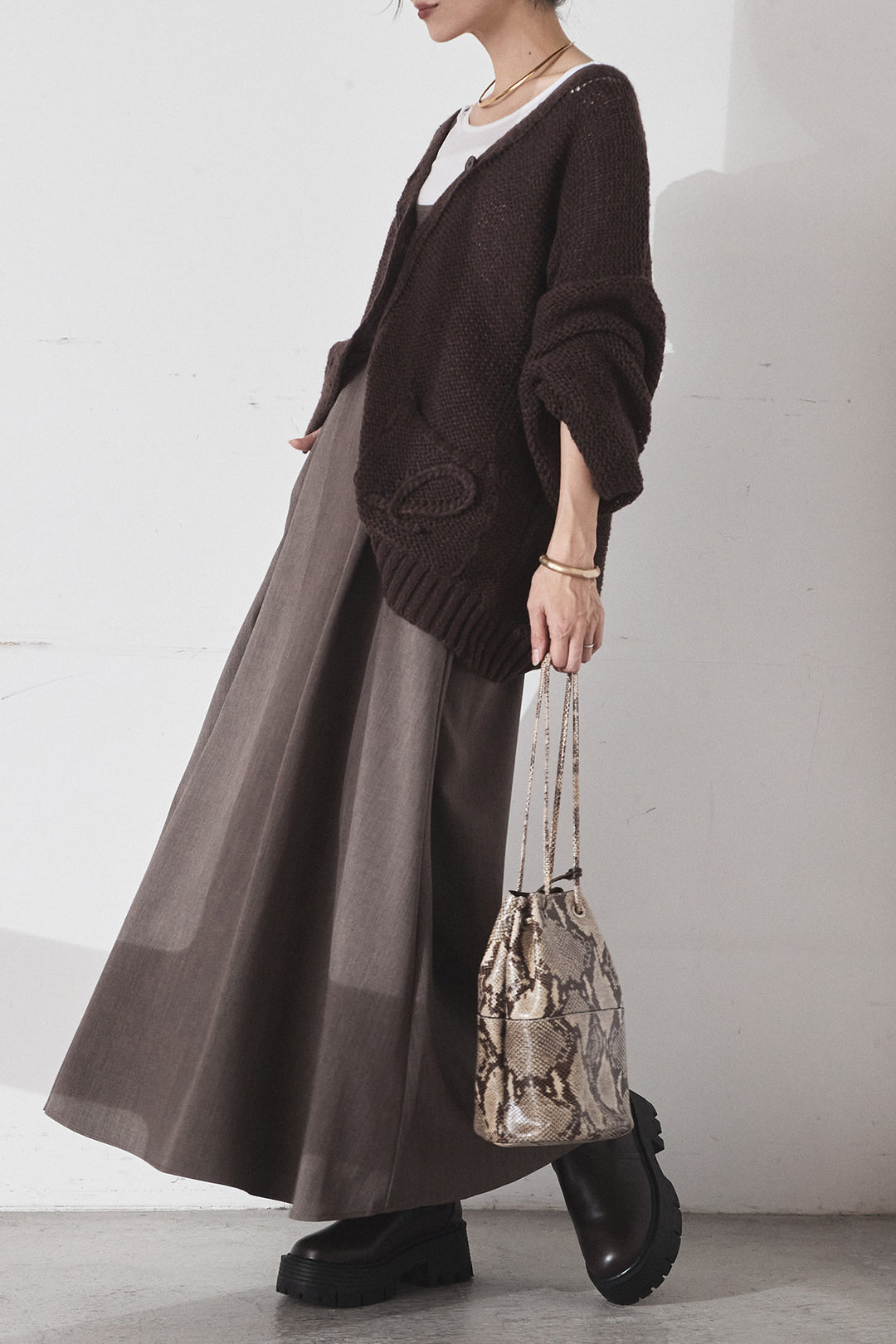 [SET]コード刺繍リラックスニットカーディガン+フレアリラックスキャミワンピース(2set)