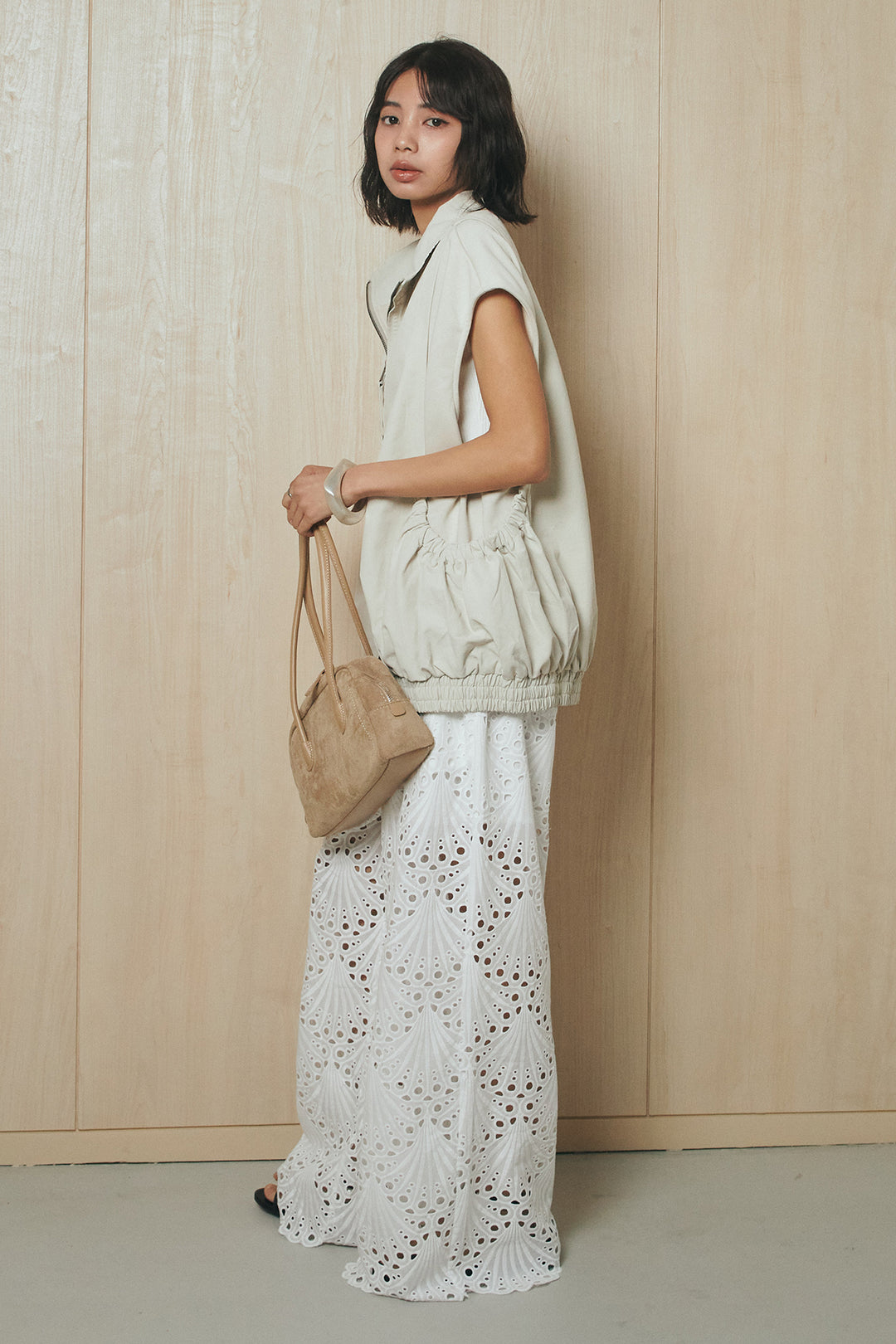 [SET]ショルダー切替スタンドネックジップベスト+レース刺繍リラックスパンツ(2set)