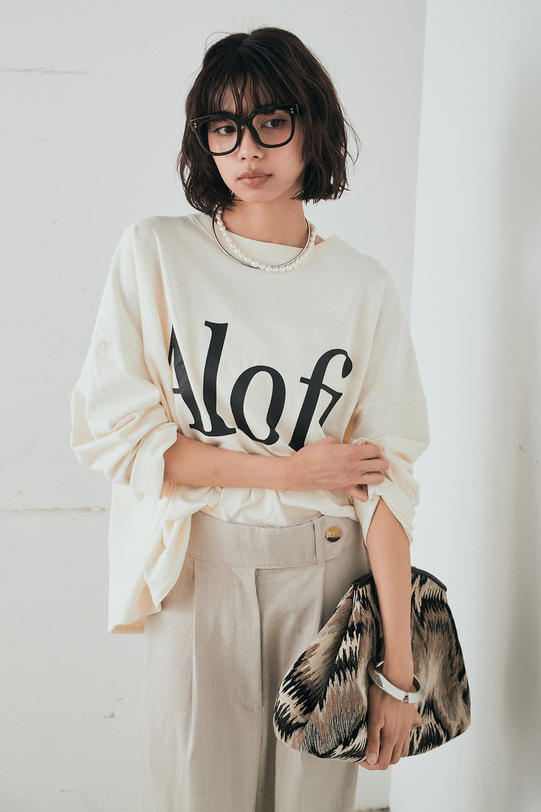 [SET]裾センタードロストロゴプリントワイドTシャツ+センタープレスセミワイドパンツ(2set)