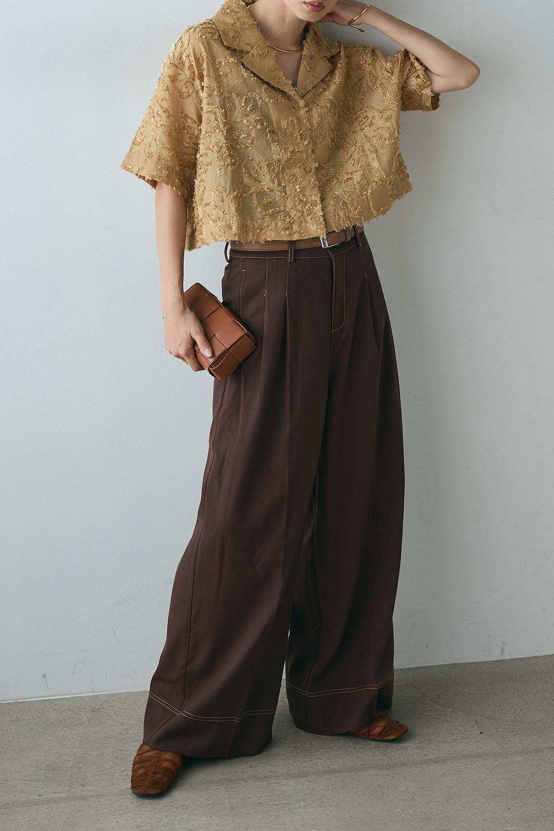 [SET]半袖オープンカラージャガード柄シャツ+ステッチデザインベルトワイドパンツ(2set)