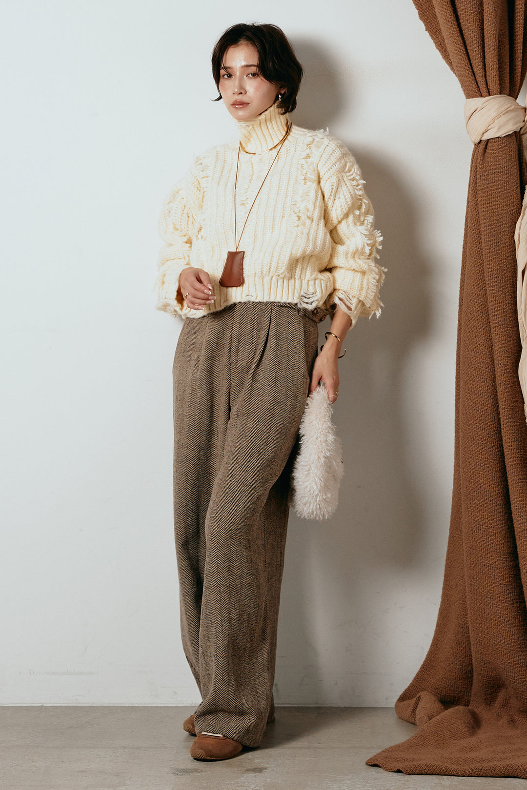 [SET]フリンジタートルショートニット+クラシックヘリンボーンサロペット(2set)