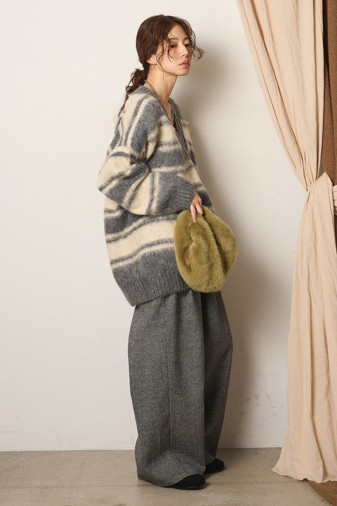 [SET]ルーズVネックボーダーニットトップス+サイドボタンツイードタックパンツ(2set)