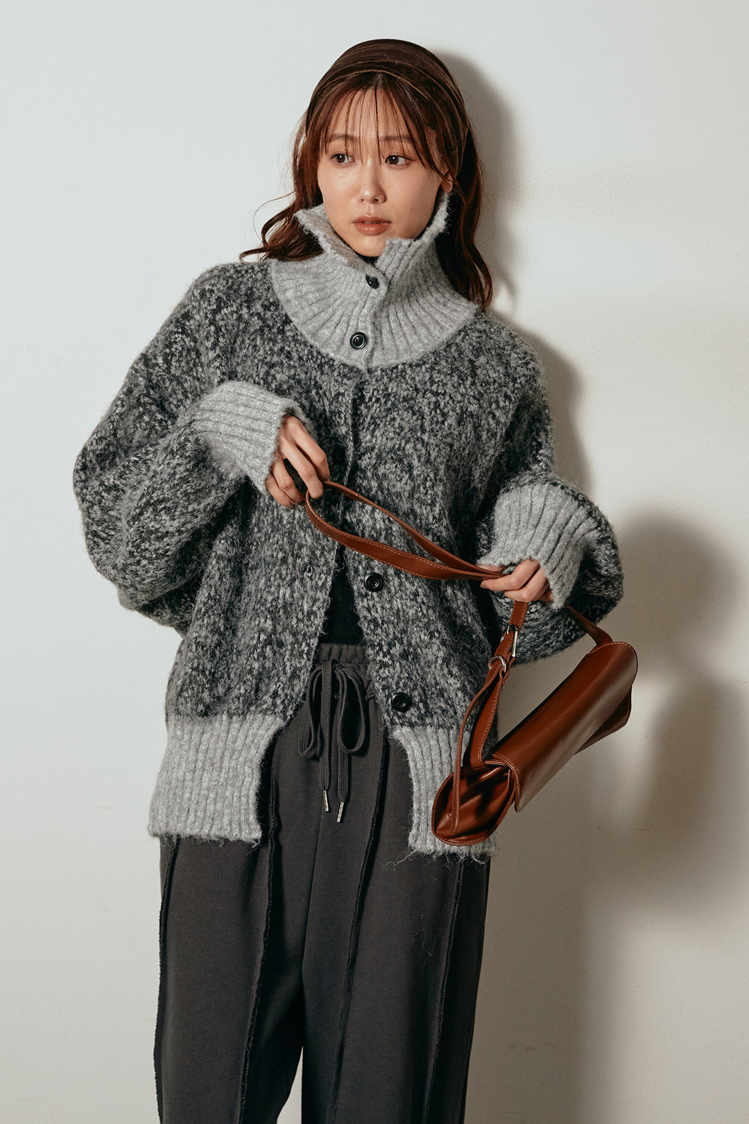 [SET]ハイネックミックスニットトップス+フロントラインデザインワイドスウェットパンツ(2set)