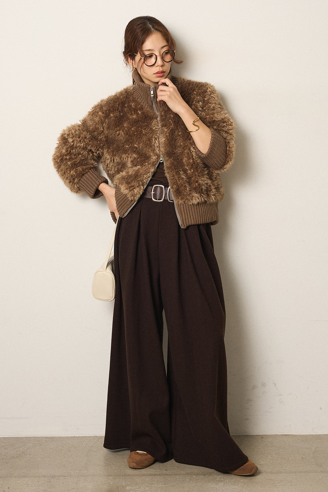 [SET]ハイネックボアブルゾン+フェイクレザー太ベルト付きタックワイドパンツ(2set)