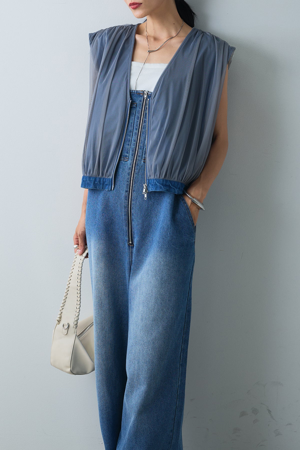 新品未使用❤︎ESICAポケットデザインデニムオールインワン　グレー esica 新品未使用 ESICAポケットデザインデニムオールインワン グレー esica