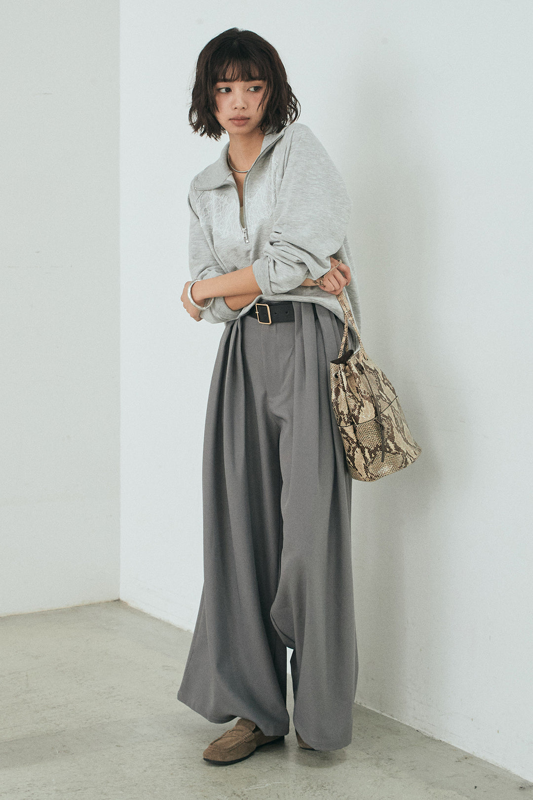 [SET]リバーレースハーフジップ裏毛スウェット+ベルト付きタックデザインハイウエストロングパンツ(2set)